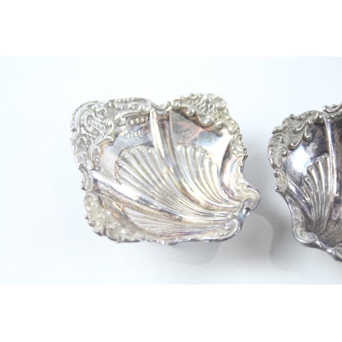 278 - 3 x Antique Hallmarked .925 Sterling Silver Salt Dishes Inc Shell Form (33g)       656914