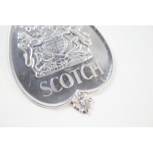 288 - Vingtage Queens Silver Jubilee Commemorative Scotch Decanter Label (37g)        656907