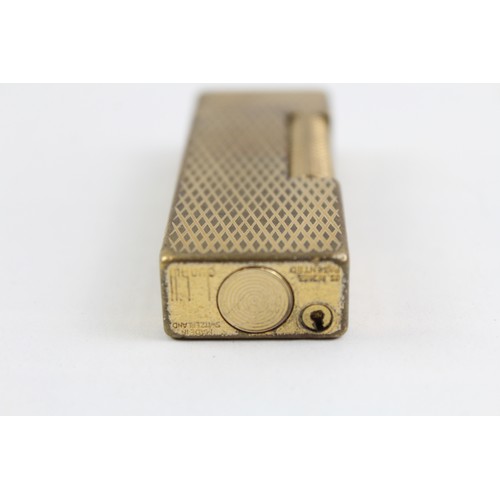 290 - Dunhill Rollagas Pocket Lighter, Vintage Gold Tone Diamond Texture Good Spark        551148