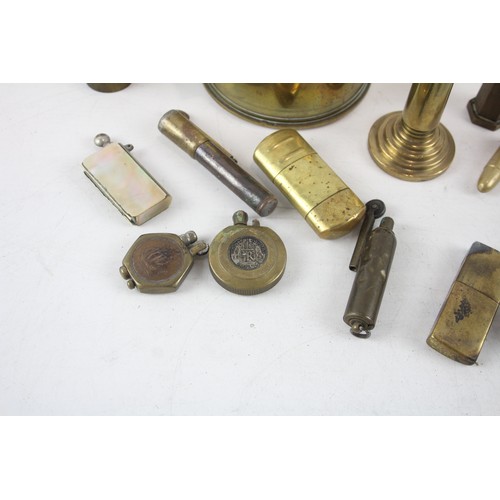 297 - Trench Art Joblot Inc WW1 & WW2 Brass Lighters & Ashtrays        551056