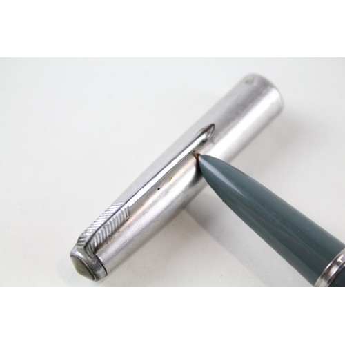 320 - Vintage Parker 51 Grey Fountain Pen WRITING         434021