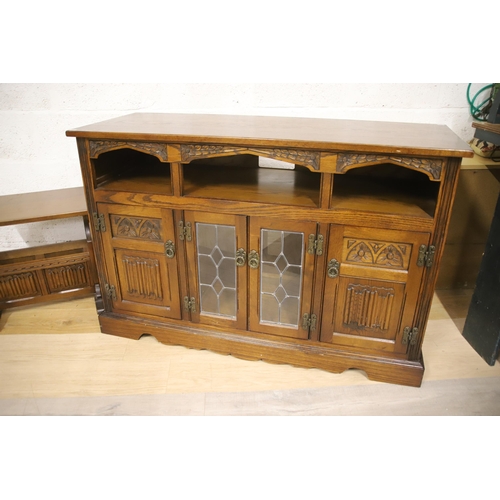 1222 - Old Charm Dresser with matching magazine rack.  H:43 x W:50 x D:19 inches. See photos.