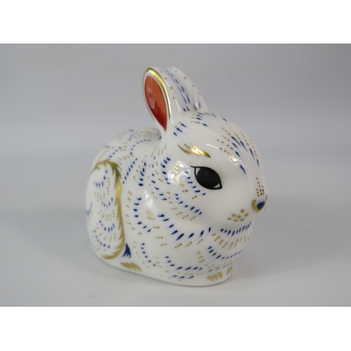 21 - Royal Crown Derby Collectors Guild Bunny paperweight, with gold stopper.