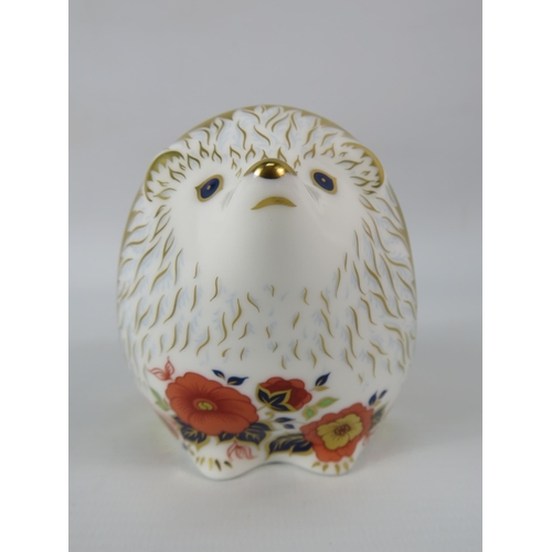 22 - Royal Crown Derby Imari Hedgehog paperweight with gold stopper.