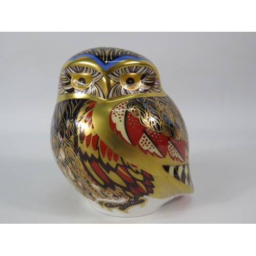 23 - Royal Crown Derby Signature edition little owl paperweight with gold stopper.