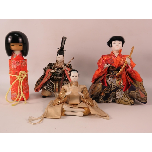 27 - Selection of wooden japanese figures, the tallest measure, 7 1/4