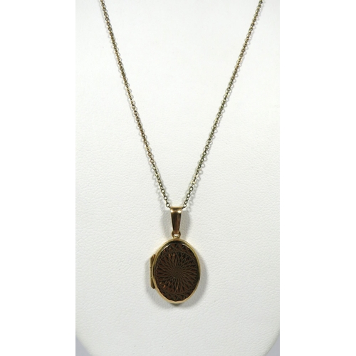 108 - 9ct Yellow Gold Locket which measures 20mm hung upon a 9ct Yellow Gold 20 inch chain. Total weight 3... 