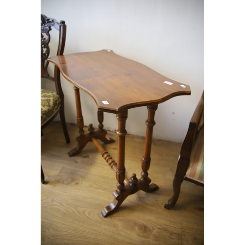 1289 - Mixed Lot to include a Reproduction nest of tables, an Edwardian era oak occasional table, a Victori... 