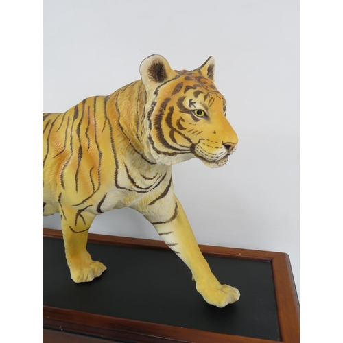 51 - Large Franklin mint ceramic tiger statue with wooden base 