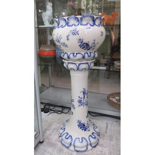 80 - Blue and white ceramic jandinere plant stand, 31.5