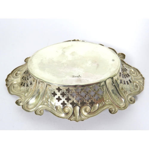 140 - Pierced Silver Bon Bon Dish which measures approx 5 inches long. Sheffield Hallmark    27.9g