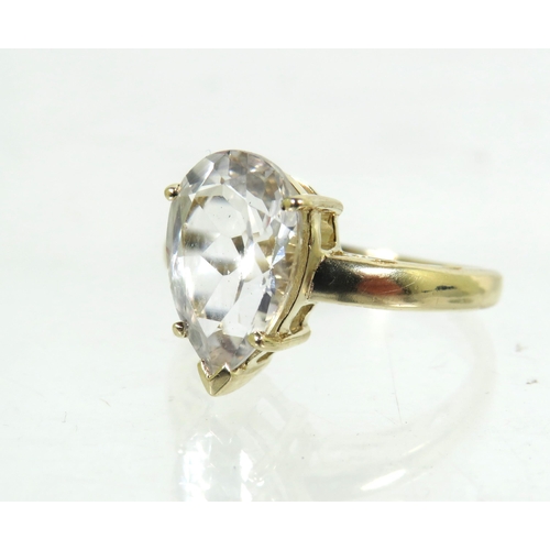 200 - 9ct Yellow Gold Ring set with an Almond shaped Cz Gemstone (12 x 8 mm)   Finger size 'L'    2.8g