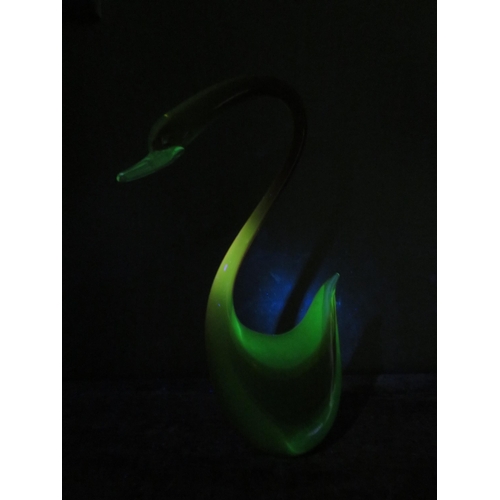 13 - Large Murano Sommerso Uranium art glass swan, 13 1/4