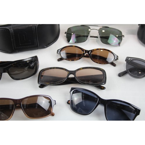 208 - Designer Sunglasses / Glasses Assorted Branded In Cases, Modern Joblot   700918