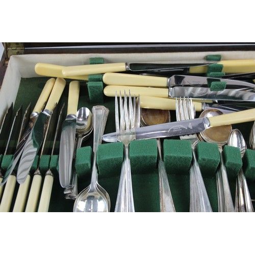 234 - John B Chatterly Cutlery Set 66 Piece Wooden Canteen      475638