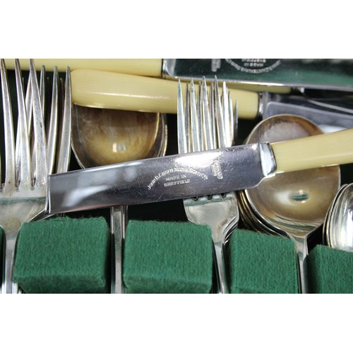 234 - John B Chatterly Cutlery Set 66 Piece Wooden Canteen      475638