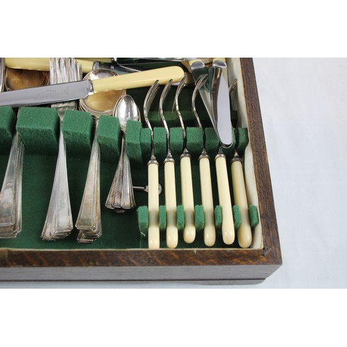 234 - John B Chatterly Cutlery Set 66 Piece Wooden Canteen      475638