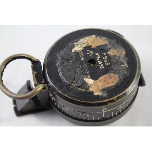 236 - WW2 Era British Military Fluid Filled Compass Maker FB & S MK.3     682935