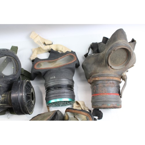 239 - Mixed Gasmasks Inc Cased/Boxed, WW2 Era 1941 Dated, Etc x 8     638520