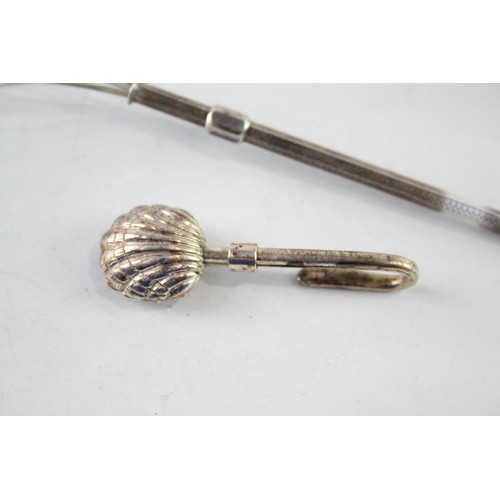 271 - 3 x Vintage Hallamrked .925 Sterling Silver Napkin Clip & Swizzle Sticks (18g)      657143