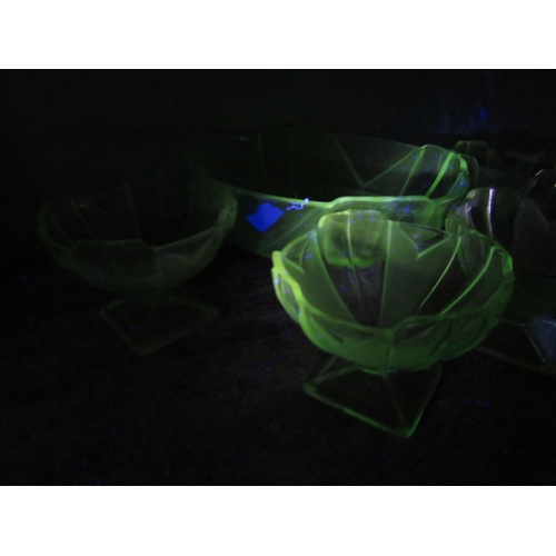 71 - Vintage Uranium glass trifle bowl and four matching dishes.