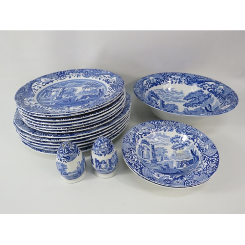 112 - Eighteen pieces of Spode Blue Italian dinnerware, plates etc.