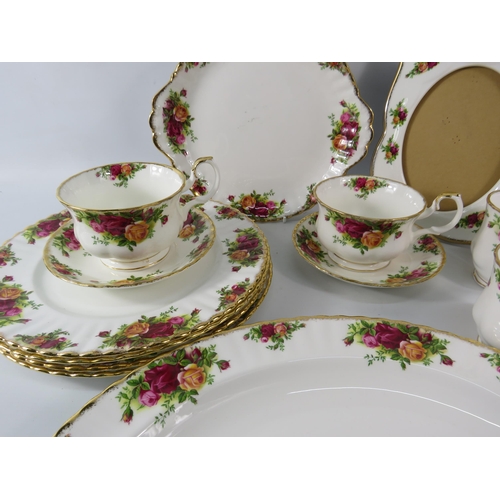 173 - Selection of Royal Albert Old Country Roses, Large tea cups and saucers, dinner plates, picture fram... 