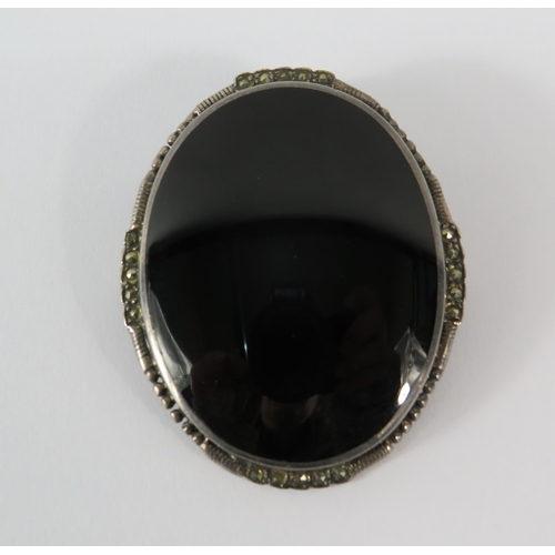 347 - Vintage 925 silver Whitby Jet & Marcasite pendant brooch, 5cm by 3.5cm.