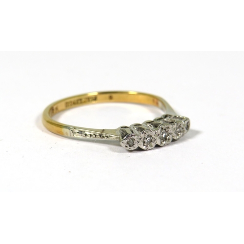 375 - 18ct Yellow Gold Ring with Five Illusion set Diamonds in a Platinum Mount. Finger size 'O'   2.3g