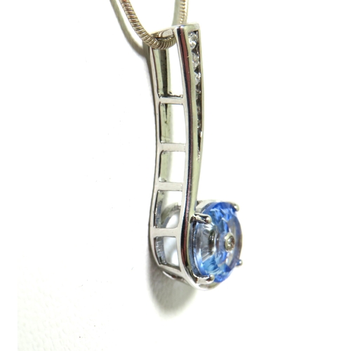 514 - Lovely 9ct White Gold Pendant of unusual shape set with a Deep Blue Aqua with Diamond to Centre, Dia... 