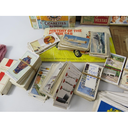 573 - THIS LOT HAS NOW BEEN WITHDRAWN BY THE VENDOR.
Large selection of various cigarette cards Wills, Ogd... 