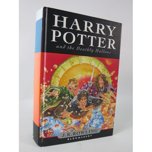 581 - Harry Potter and The Deathly Hallows First Edition hard back book.