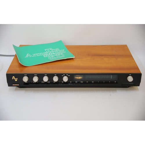 2276 - THIS LOT HAS NOW BEEN WITHDRAWN BY THE VENDOR.
Amstrong 600 series 626 Amplifier with original box. ... 