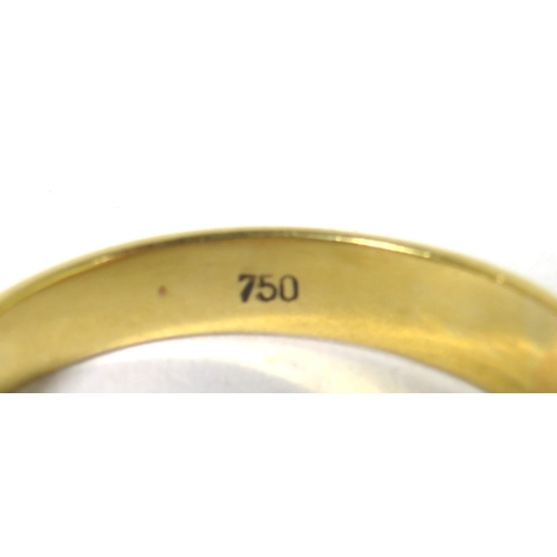 513A - 18ct Yellow Gold Signet Ring set with Three Diamonds,. Finger size 'O'   4.1g