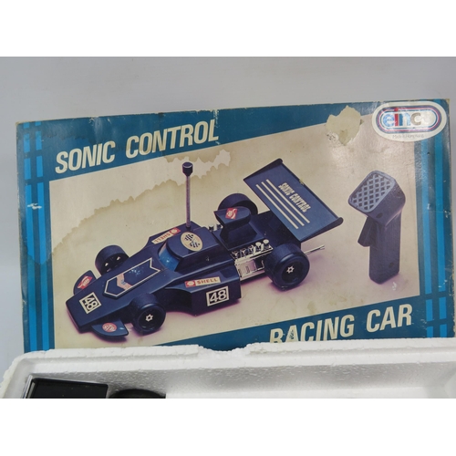 806 - THIS LOT HAS NOW BEEN WITHDRAWN BY THE VENDOR.
Vintage Einco Radio controlled car boxed.