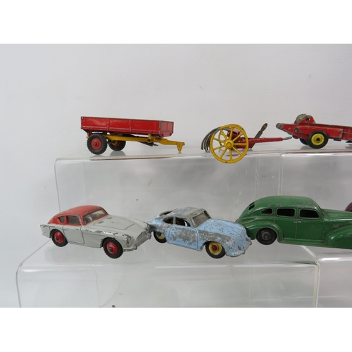 808 - THIS LOT HAS NOW BEEN WITHDRAWN BY THE VENDOR.
17 Playworn vintage diecast Dinky model vehicles, car... 