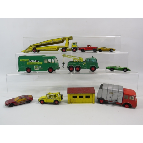 810 - THIS LOT HAS NOW BEEN WITHDRAWN BY THE VENDOR.
Ten playworn Matchbox Lesney diecast vintage vehicles... 