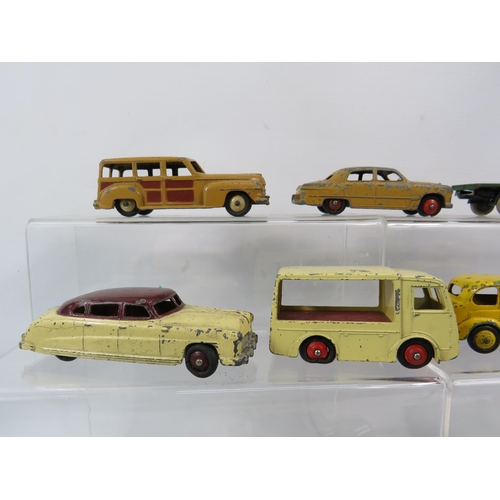 811 - THIS LOT HAS NOW BEEN WITHDRAWN BY THE VENDOR.
Fifteen playworn vintage Dinky diecast vehicles, cars... 