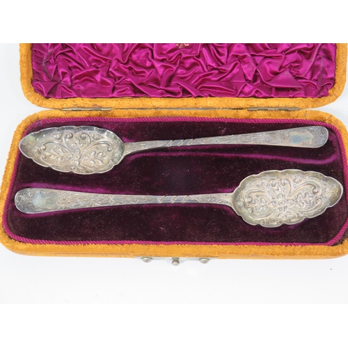 32A - Beautiful Pair of Georgian Silver Fruit Spoons which come complete with original Georgian velvet lin... 