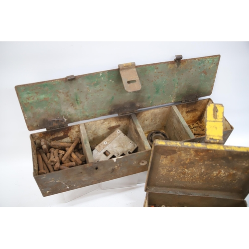 867 - THIS LOT HAS NOW BEEN WITHDRAWN BY THE VENDOR.
Two Nice old Vintage Toolboxes with contents.  See ph... 