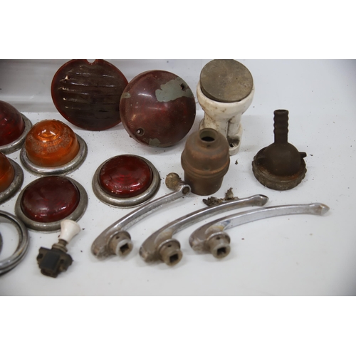 868 - THIS LOT HAS NOW BEEN WITHDRAWN BY THE VENDOR..
Good Selection of Vintage Car and Motorcycle parts. ... 