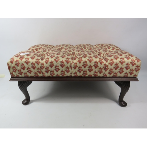 1103 - Vintage footstool with buttons to top, 21.5