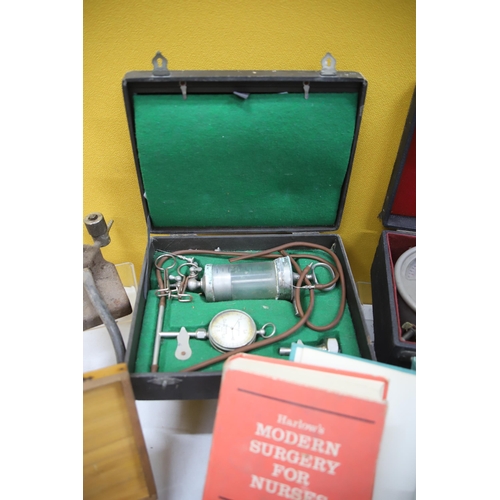 937 - THIS LOT HAS NOW BEEN WITHDRAWN BY THE VENDOR.
Interesting Mixed lot of Vintage Medical Instruments ... 