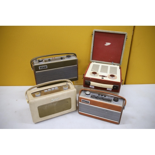 941 - THIS LOT HAS NOW BEEN WITHDRAWN BY THE VENDOR.
Four Vintage Radios, Three are made by Roberts plus o... 