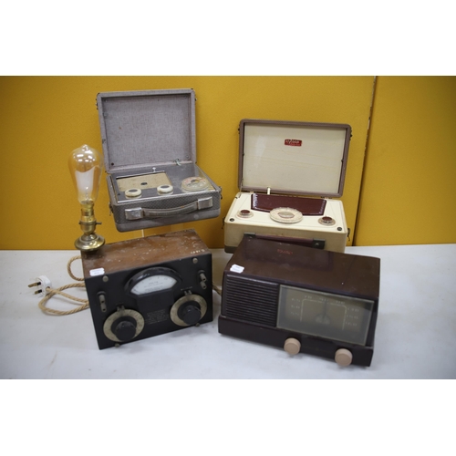 944 - THIS LOT HAS NOW BEEN WITHDRAWN BY THE VENDOR.
Four Vintage Radios by Vidor, General Radio and GEC. ... 