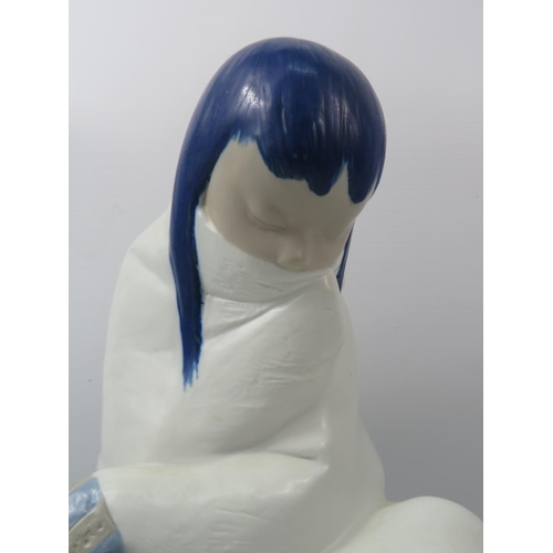 2 - Large Lladro Gres figurine of an Eskimo girl, 11.5