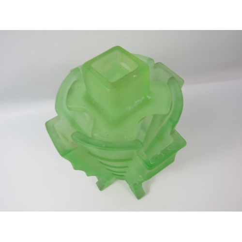 4 - Bagley Art deco green uranium glass vase with frog, 10