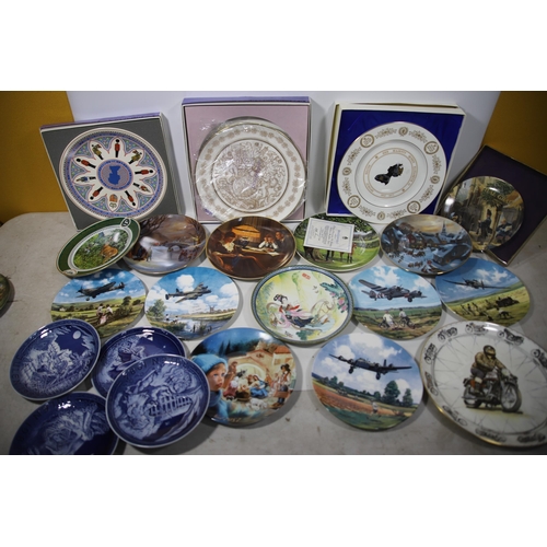 2016 - Good Assortment of Decorative plates. Some with boxes.  See photos