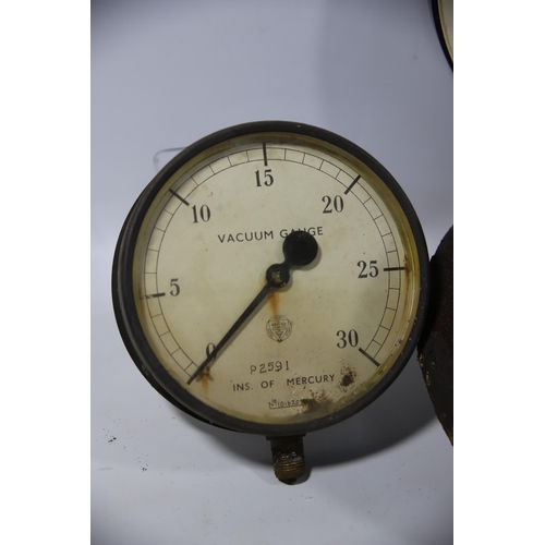 2019 - Vintage Dials and Gauges. See photos.