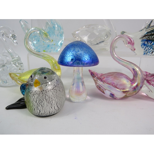 102 - Selection of art glass paperweights including Heron Glass, John Ditchfield and Alum bay.